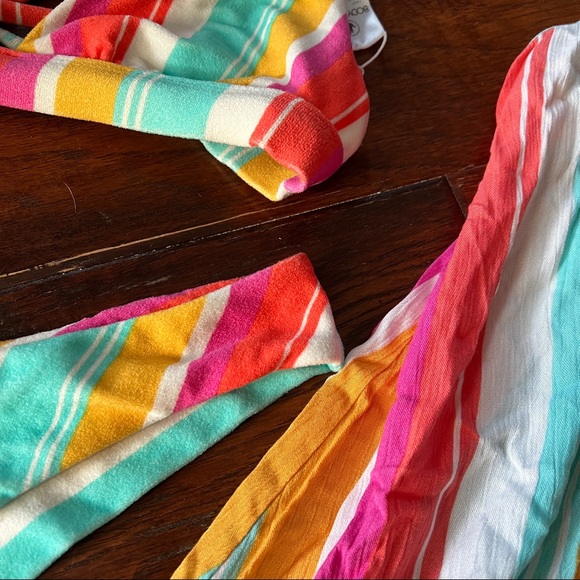 Body Glove Bikini Set with Matching Cover Up Dress - Picture 4 of 4